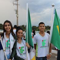 Estudantes do IFMT PDL Participaram do Desfile Cívico em Comemoração aos 32 anos de Primavera do Leste